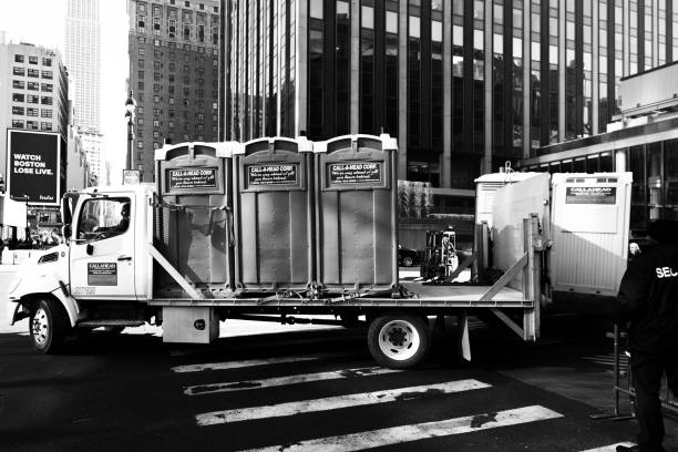 Best Affordable portable toilet rental  in Dixmoor, IL